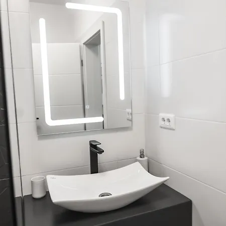 Apartment Seavibe Sideview Mamaia Nord