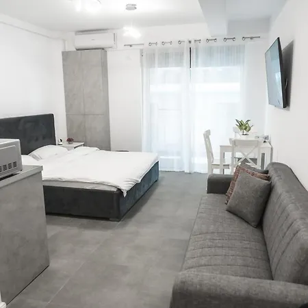 Seavibe Sideview Mamaia Nord Apartment